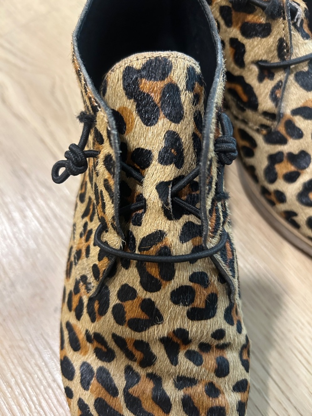 Leopard Print Lace-Up Shoes - Picture 3 of 4